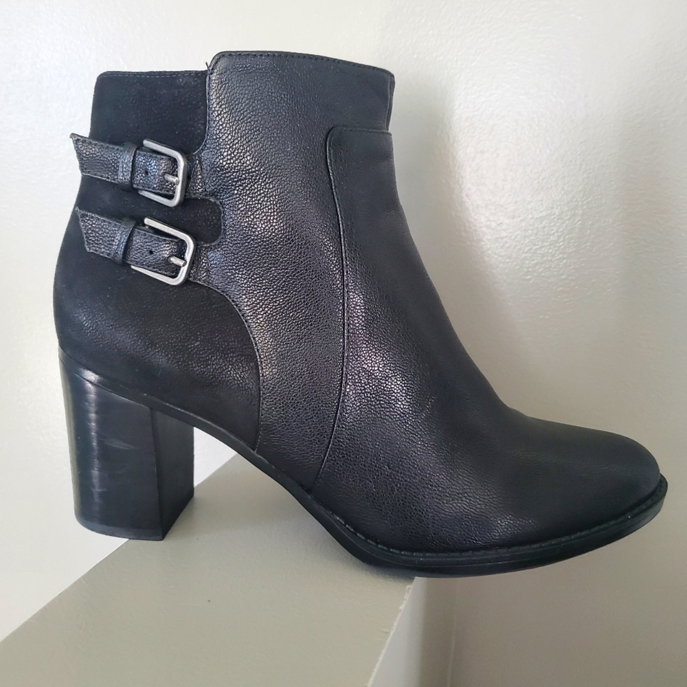 Naturalizer Ankle Booties